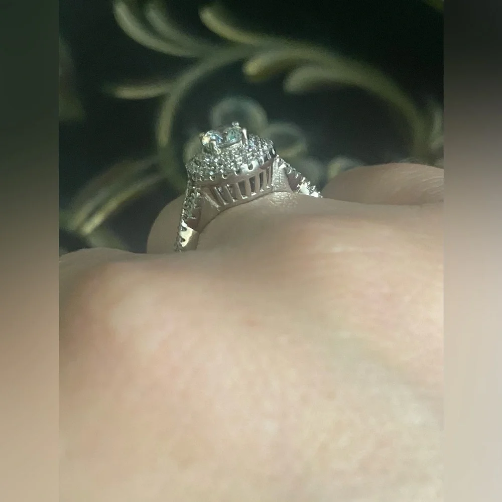 Split Shank round frame Swarovski Element Ring in Sterling Silver by LaArtiste - Picture 10 of 10